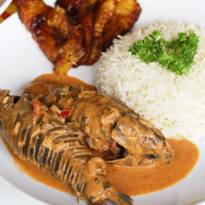 Atipa aux lait de coco + Banane frit + Riz